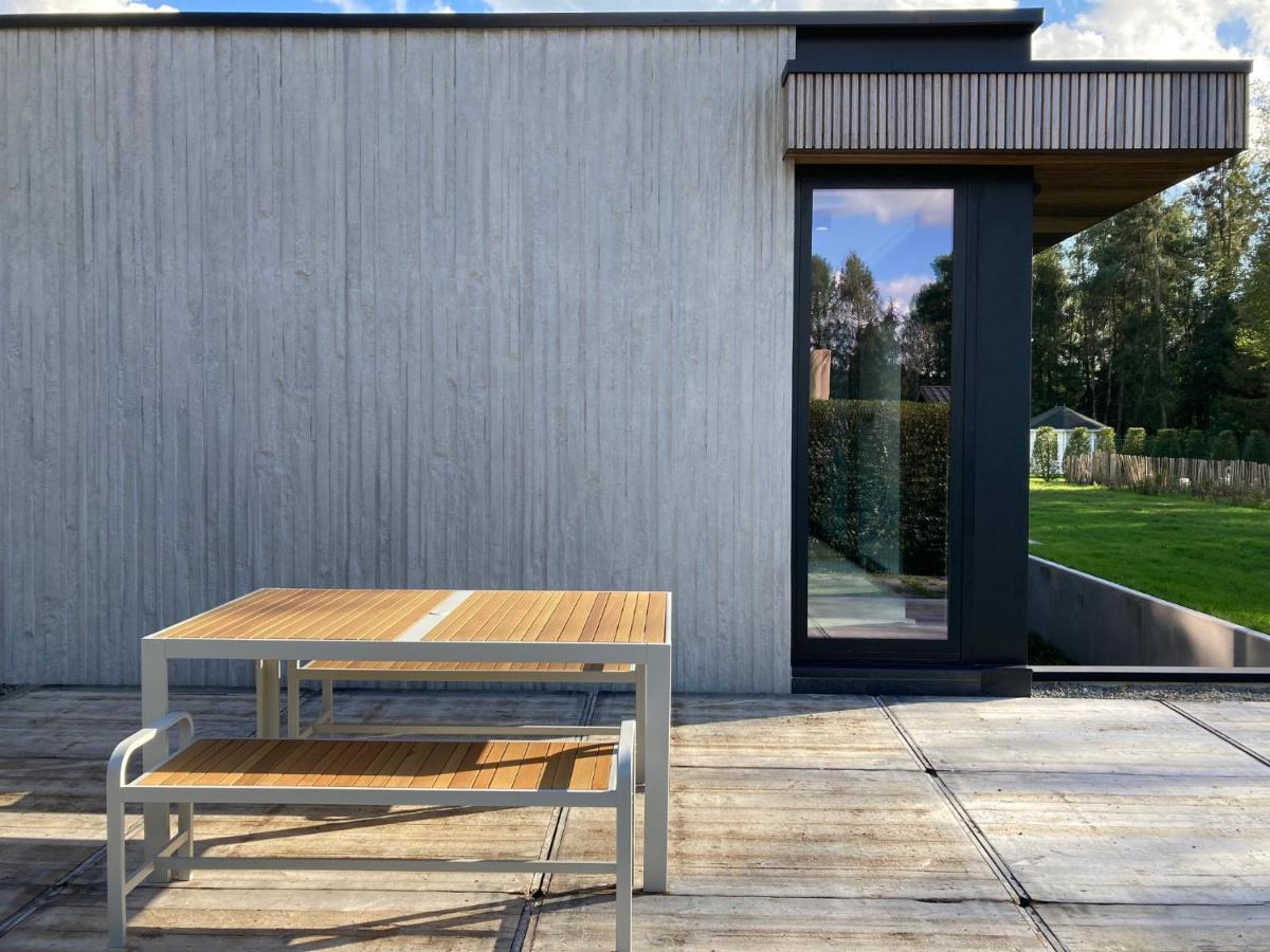 Shelter Villa Zutendaal Exteriör bild